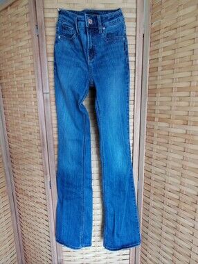 Silver Jeans Women's Avery High Rise Boot Cut W24/L35